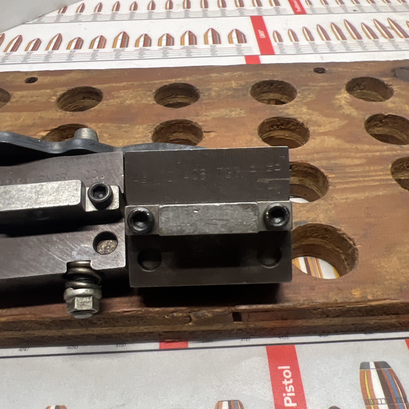 MAGMA ENGINEERING BULLET MOLD , 45 -70/405/TGG/RNF