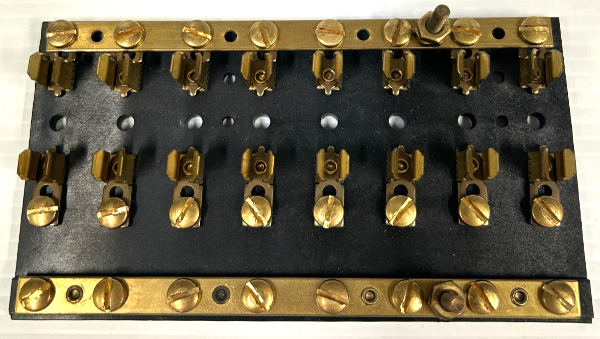 Sierra FS40570-1 Marine 8 Gang Fuse Block AGC Glass Fuse Panel Boat Electrical