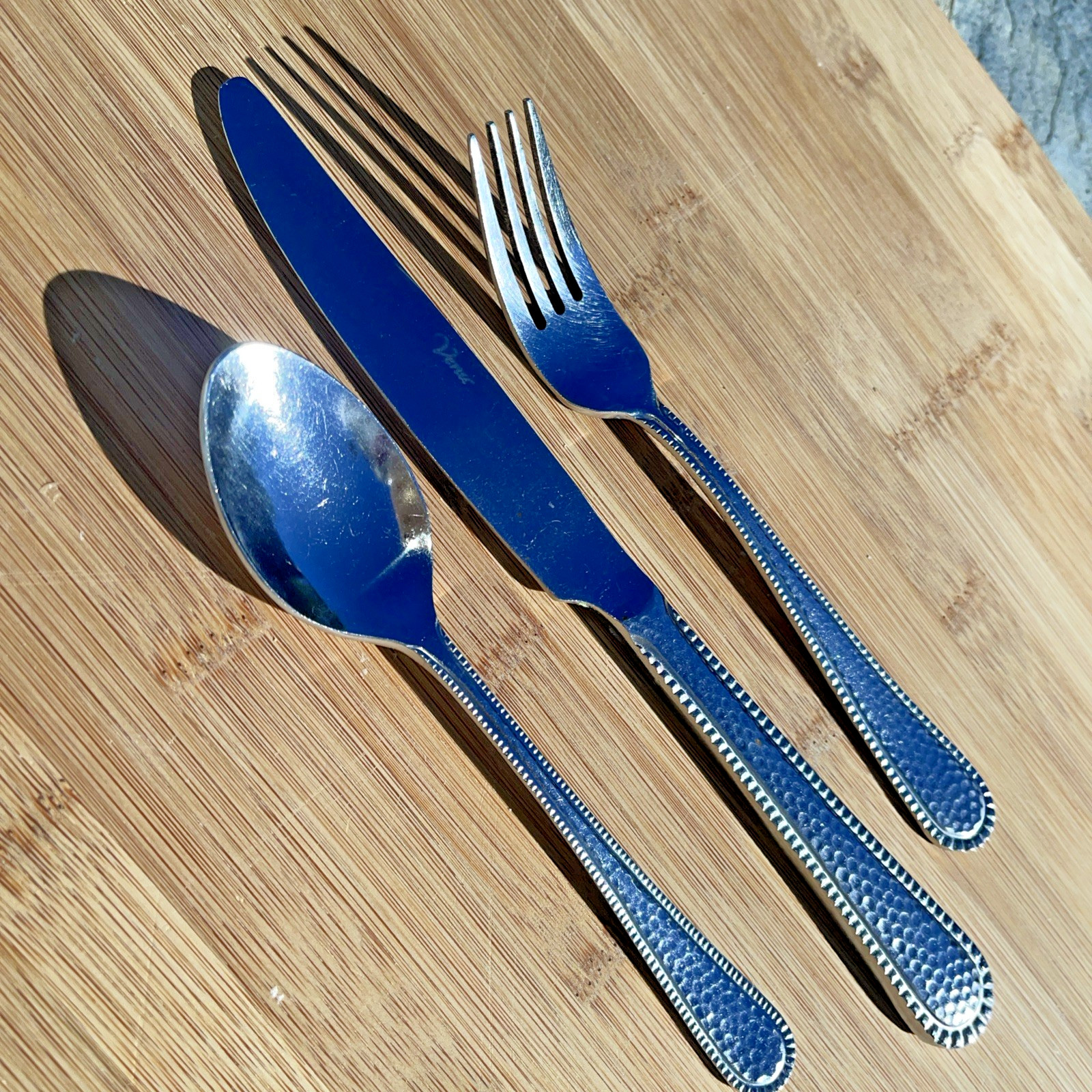Venu Marquis Hammered Dinner Flatware Fork Knife Spoon Set 18/0 Stainless Steel