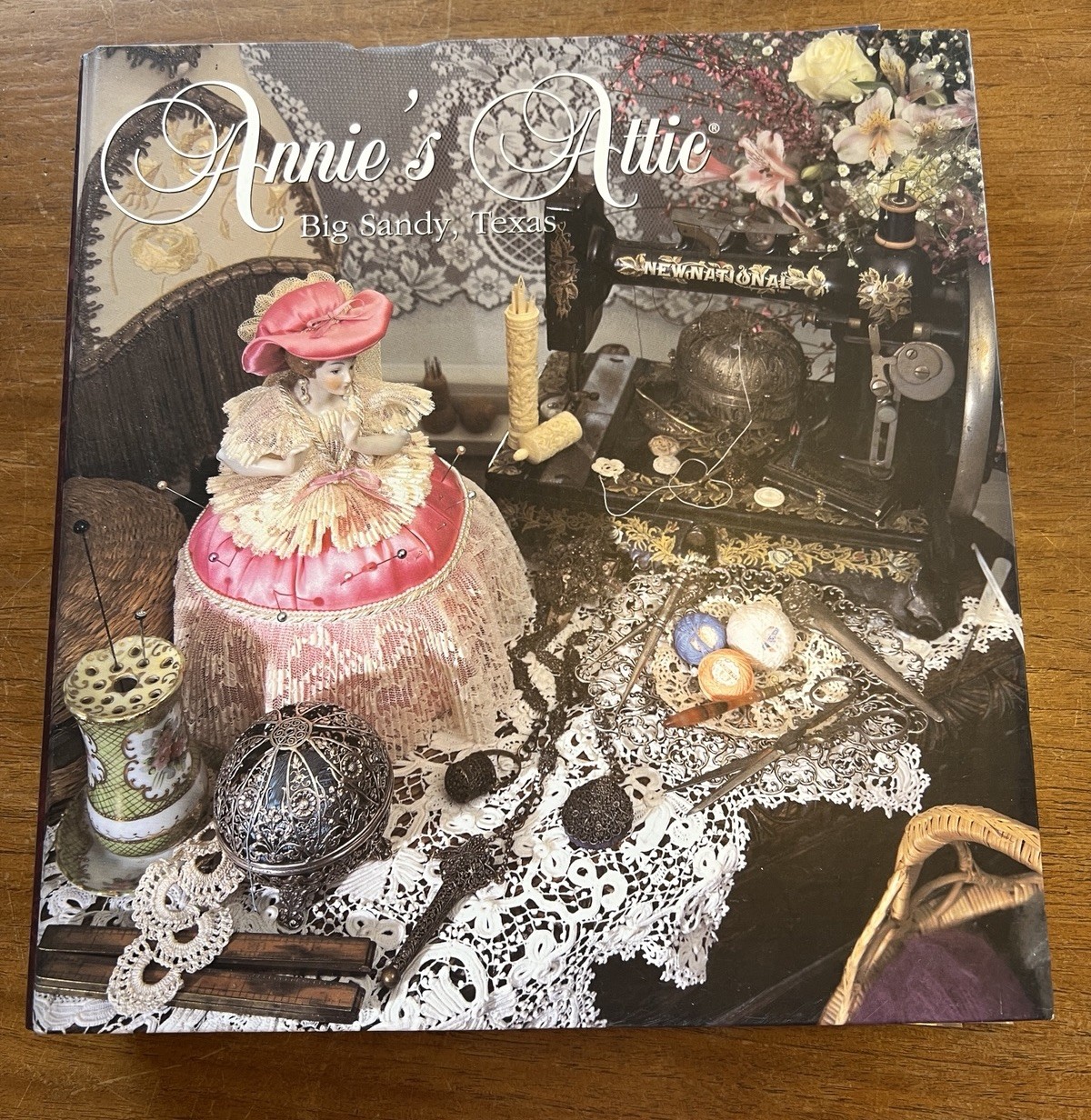 Annie's Attic International Plastic Canvas Club Binder With 54 Patterns