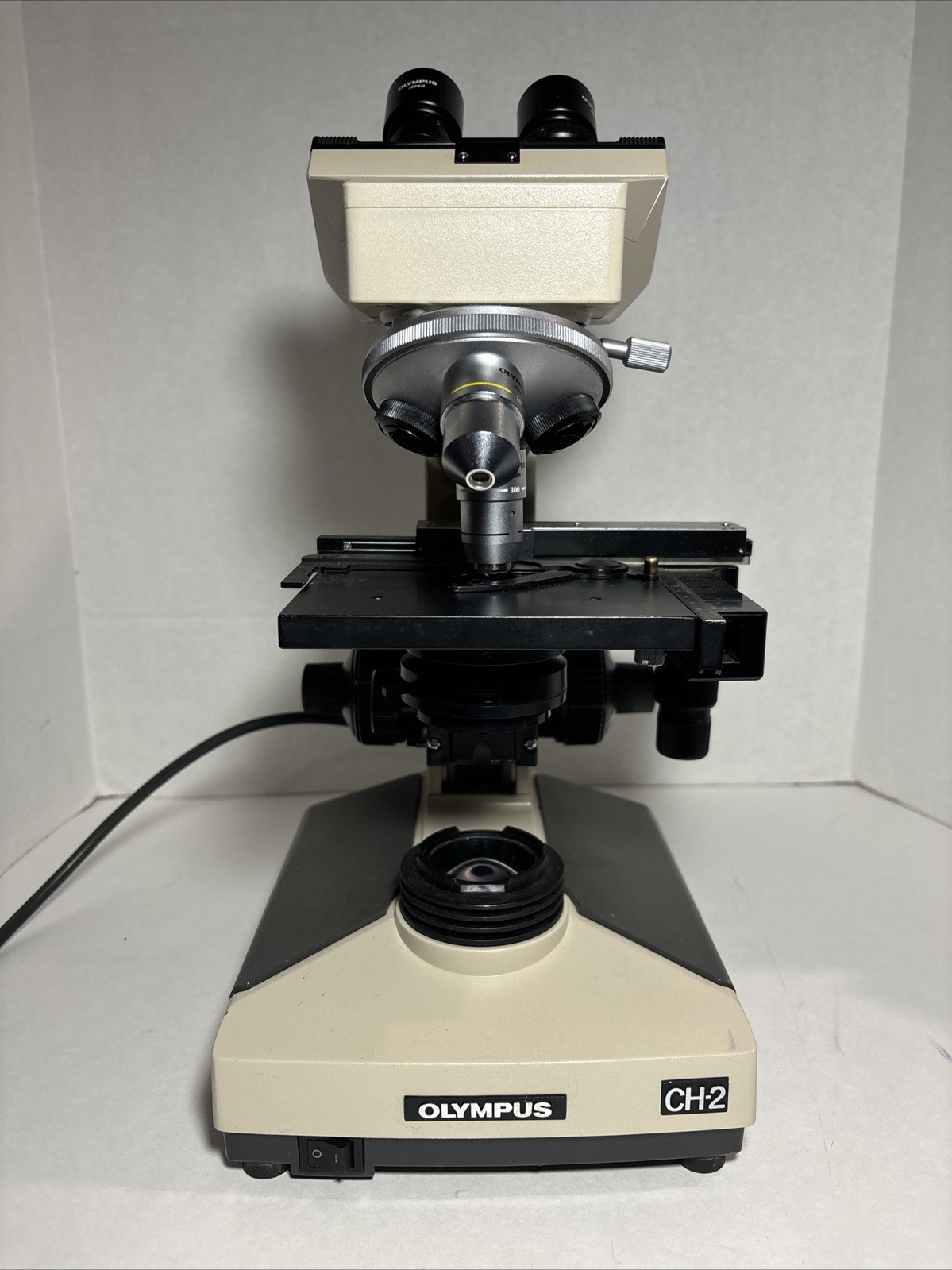 Olympus CHT CH-2 Binocular Laboratory Microscope W/ Mechanical Slide Holder JL