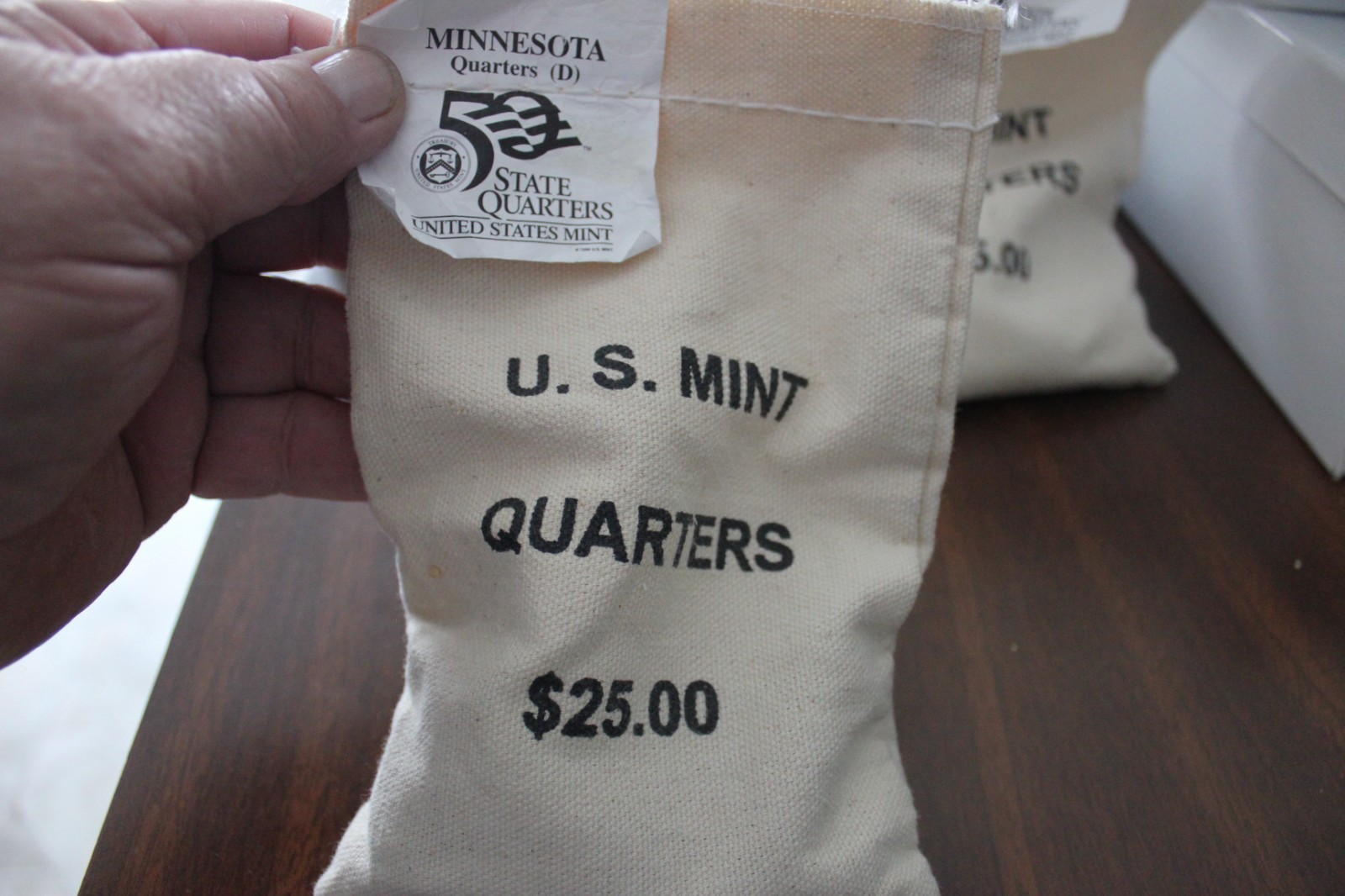2005-D   MINNESOTA STATE QUARTERS  U.S. MINT SEALED  100 UNCIRCULATED QUARTERS