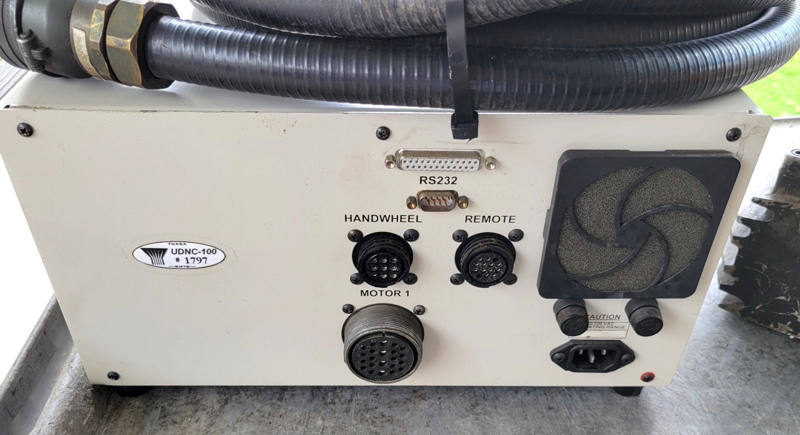 YUASA SUDX-5C-01 ROTARY INDEXER W/ UDNC-100 CONTROLLER