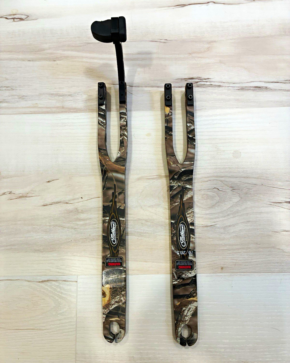 Mathews Heli-M Camo Compound Bow Stabilizer Rod Pair w/ Mounting Bracket