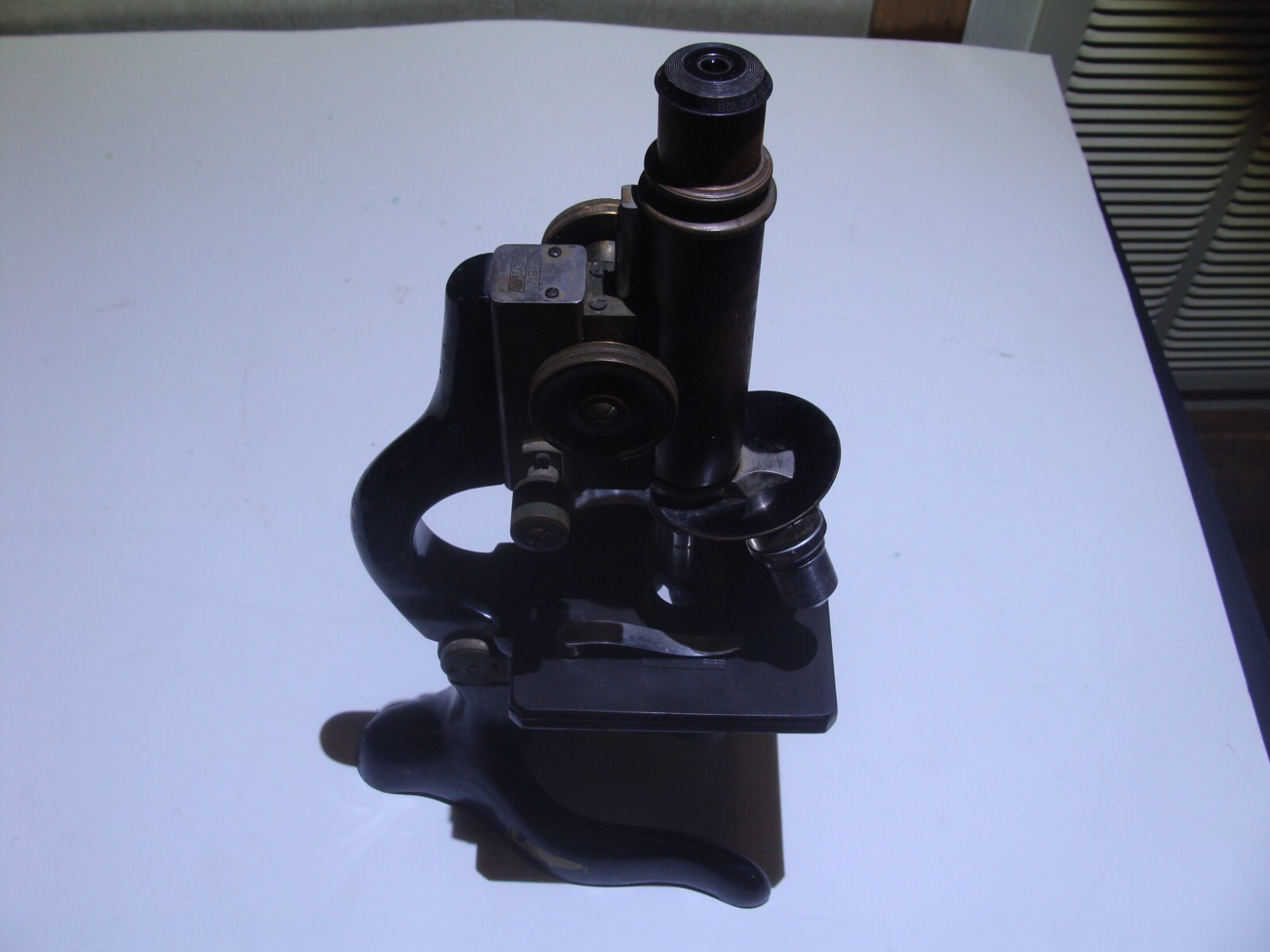 Antique Ernst Leitz  Wetzlar Brass Microscope # 22501 MFG 1924 WITH CASE