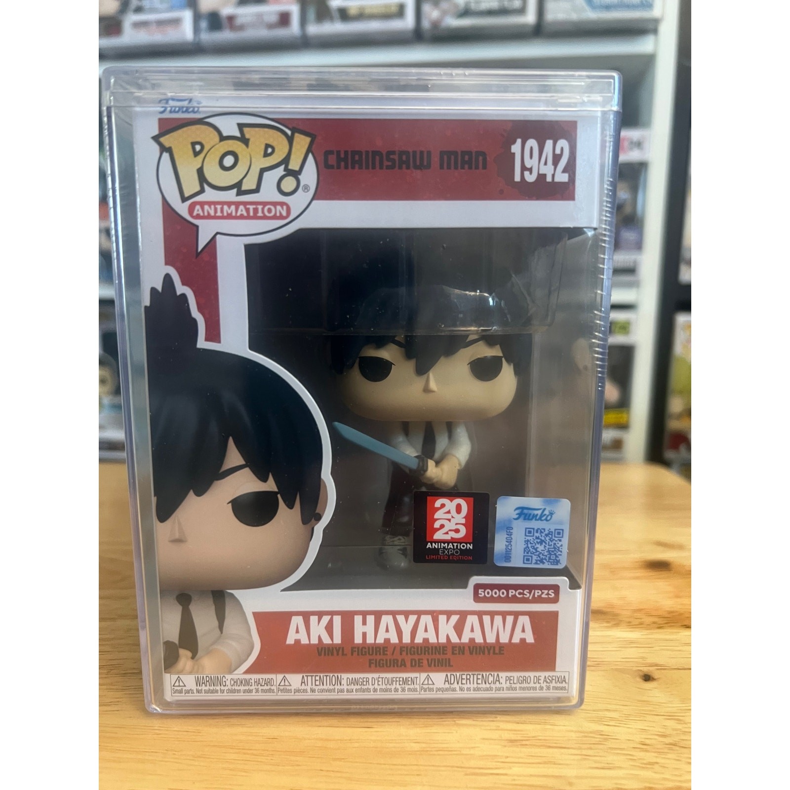 SOLD OUT IN HAND ONLY 5000 PIECE EXCLUSIVE Aki Hayakawa Funko Pop #1942 Chainsaw