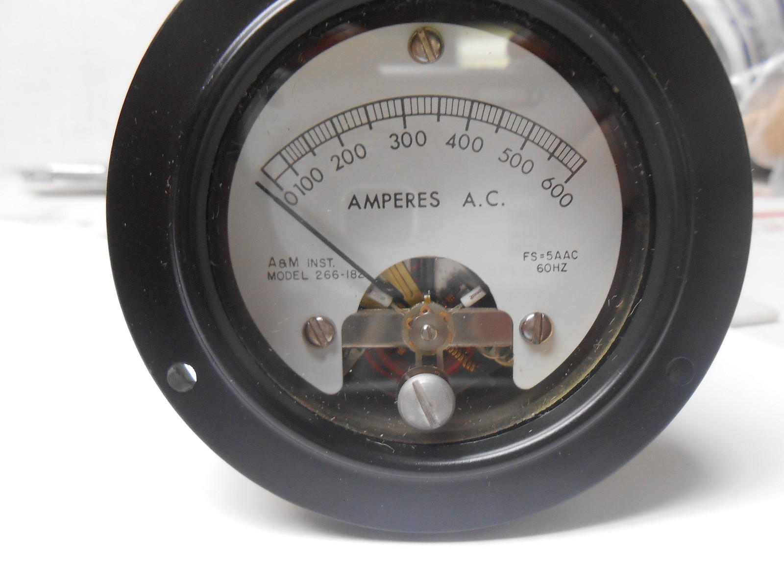 331C216H01K A&M INSTRUMENT GAGE 60 HZ /  FS=5AAC 0-600 2 1/2" FACE NEW OLD STOCK
