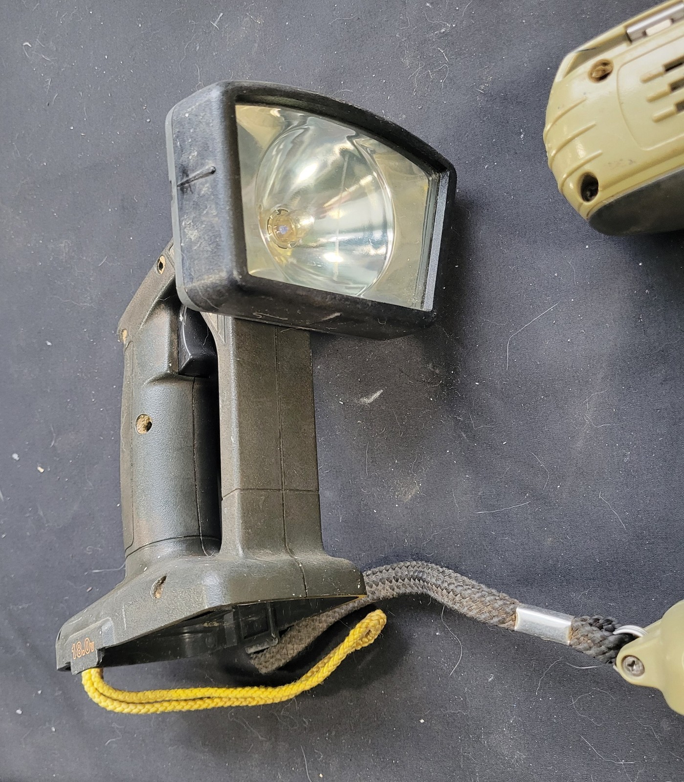 CRAFTSMAN 3/8" DRILL DRIVER & LIGHT 18 VOLT, MODEL 315.113860, TOOLS ONLY