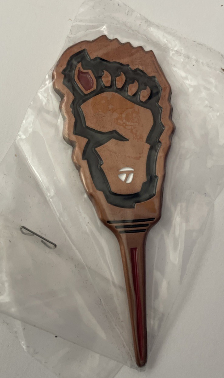New RARE TaylorMade Hi-Toe Big Foot Wedge Promo Divot Repair Tool