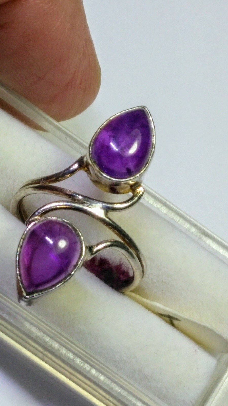 LOVELY NATURAL TWIN AMETHYST  IN.925 STERLING SILVER RING IN SIZE 6.5-6.75