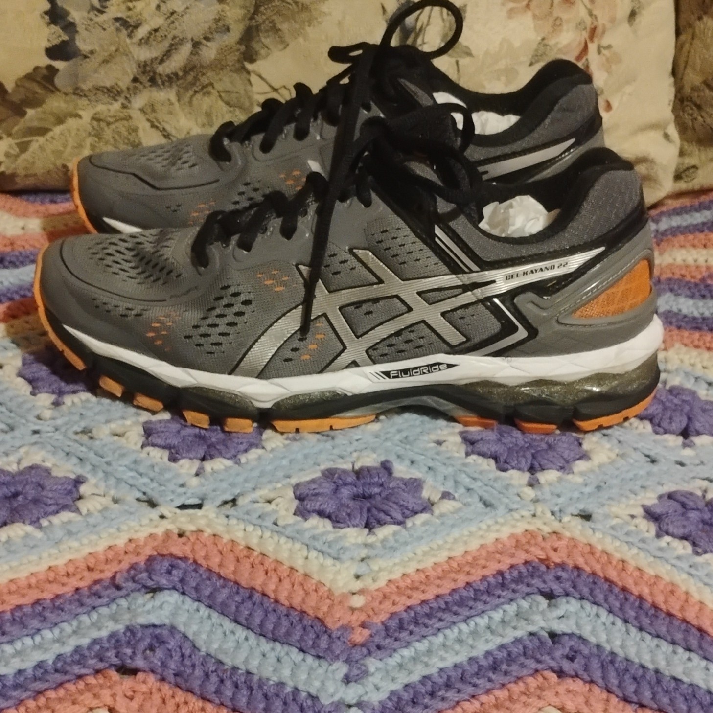 ASICS Gel-Kayano 22 Men's Running Shoes Gray Orange Black Synthetic US 7 EU 40