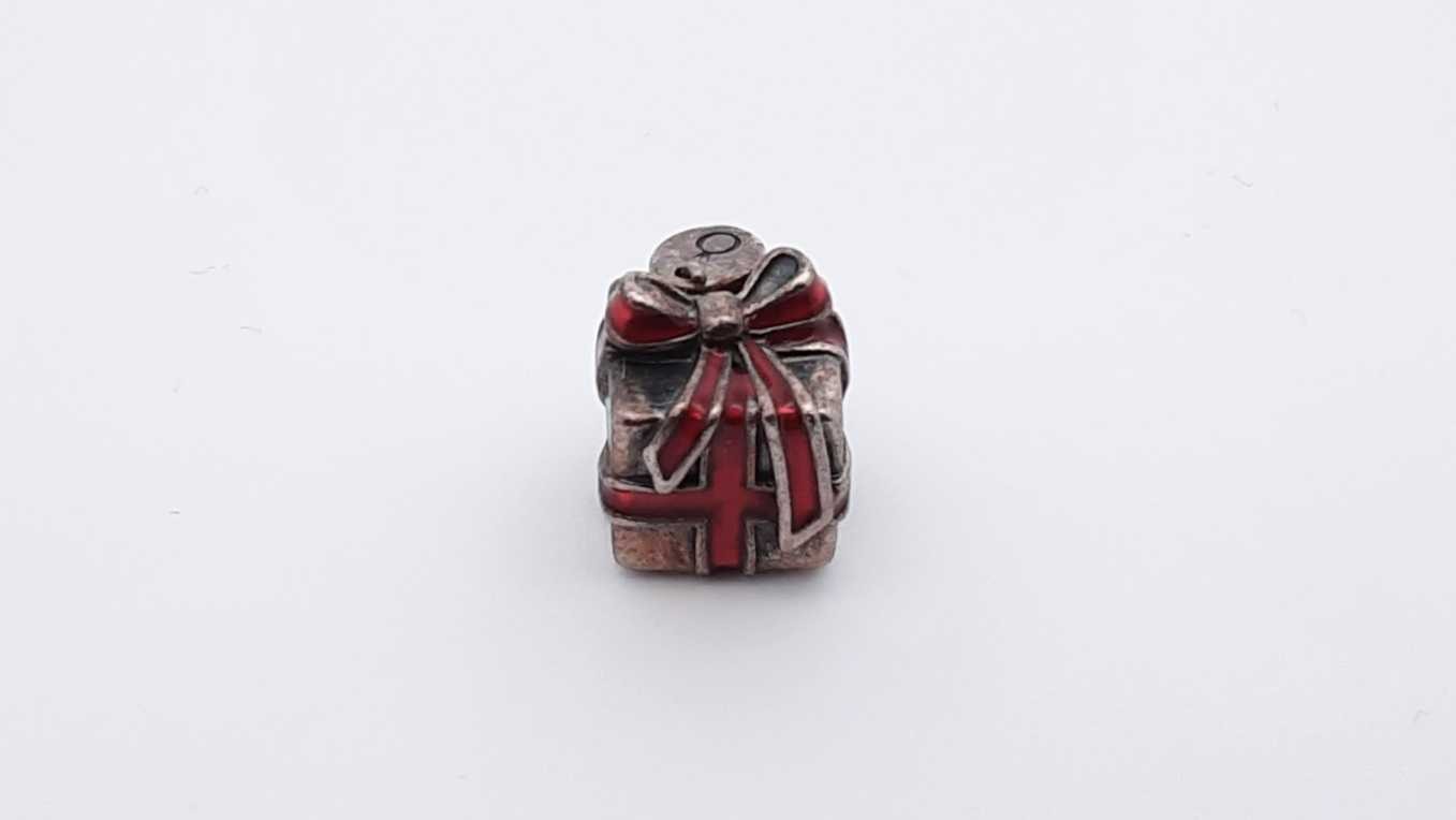 Pandora 2012 Black Friday A Precious Gift Charm S925 Silver 5 Grams Sd0425cdu
