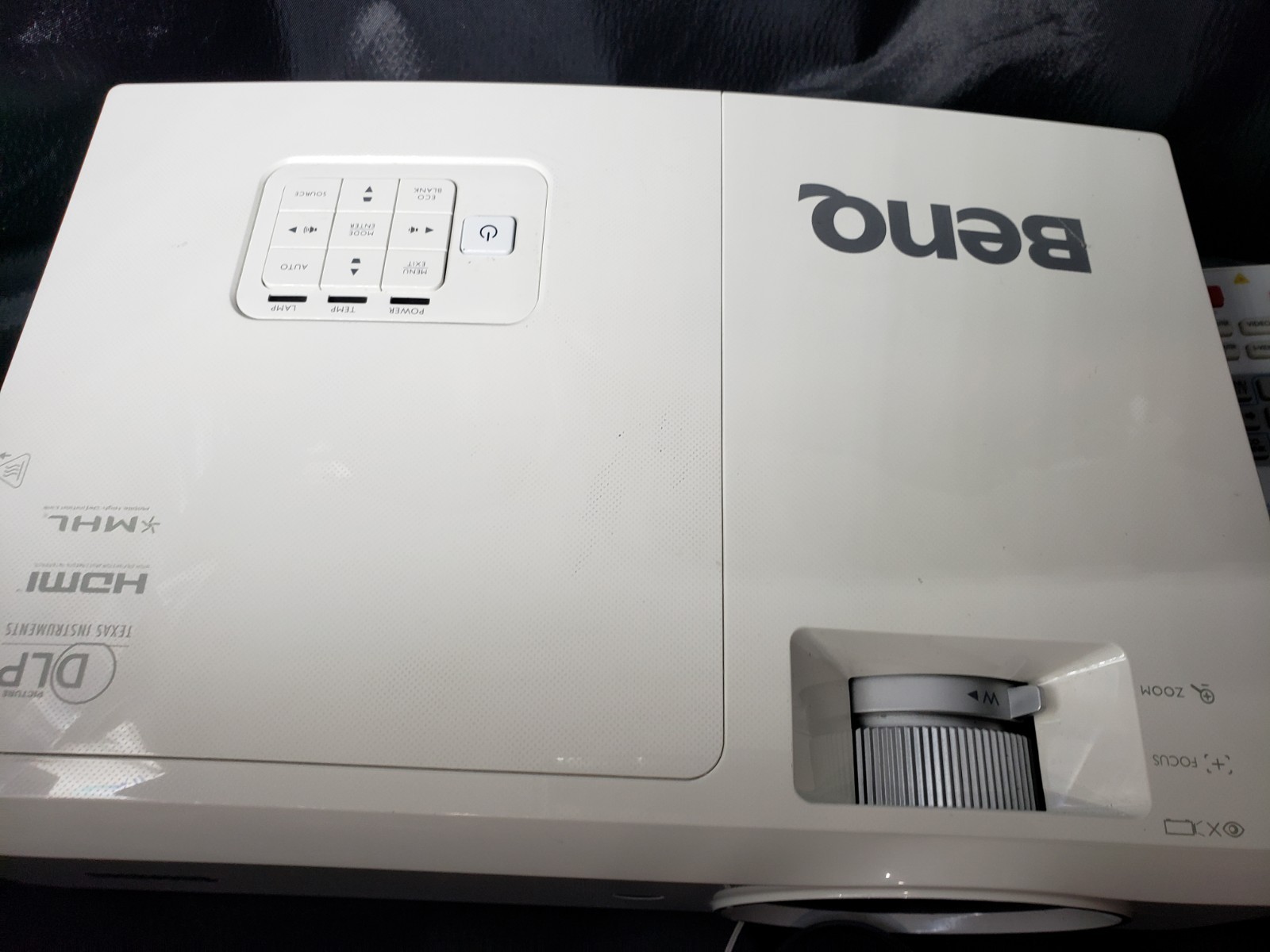 BenQ MW727 Projector *24" Lamp Hours* Mint Condition