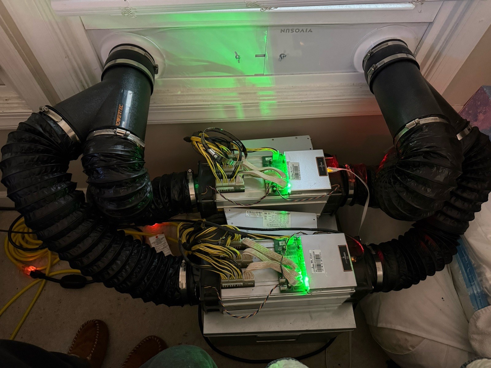 Bitmain S9 Antminer Rig w/ 2 Miners, Cables, Ducting