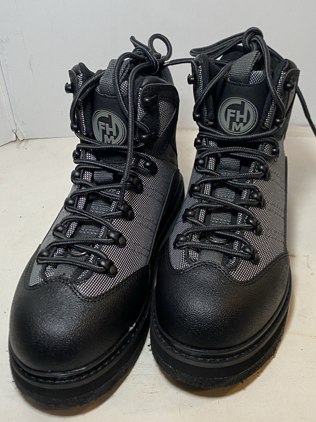 New FHM Brook Men’s Felt Wading Fishing Boots Black Size 6-6.5 NWOB EU 40