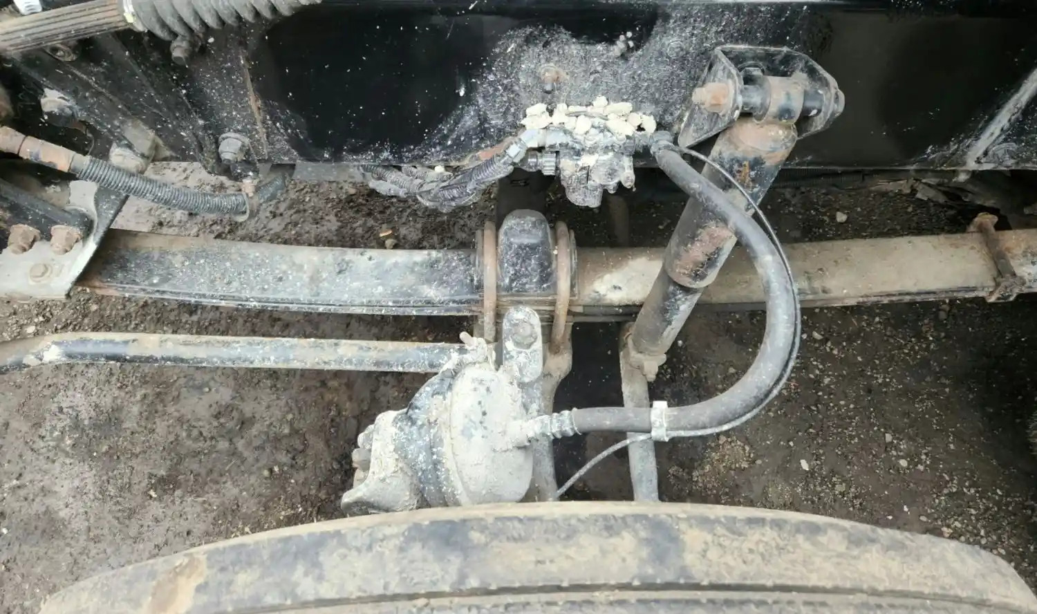 (Used) 2006 Kenworth T800, FRONT LEAF SPRINGS Front Leaf & Springs  P-68733