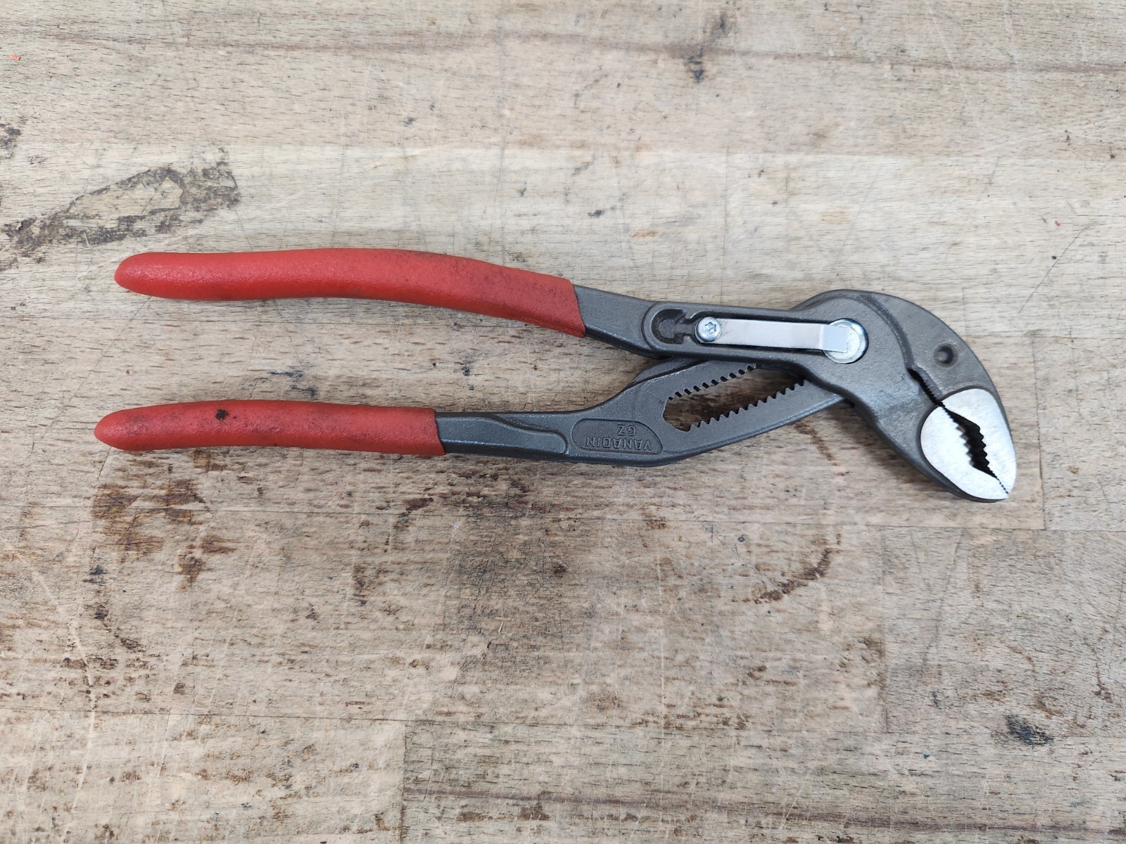 Mac Tools Self-Gripping Cobra Pliers 7" Knipex P7C