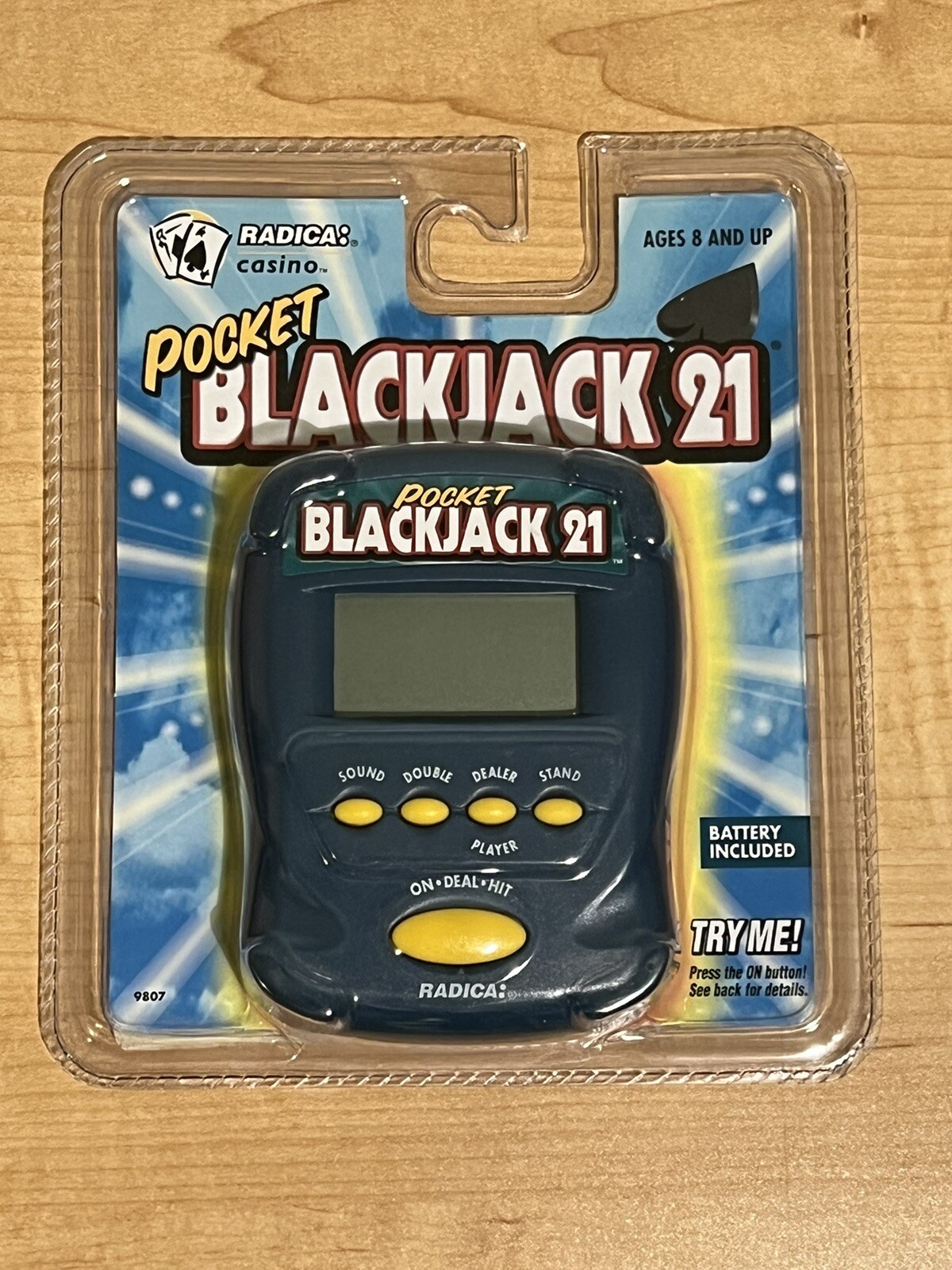 Radica Blackjack 21 Casino Pocket Electronic Handheld Game Sealed New