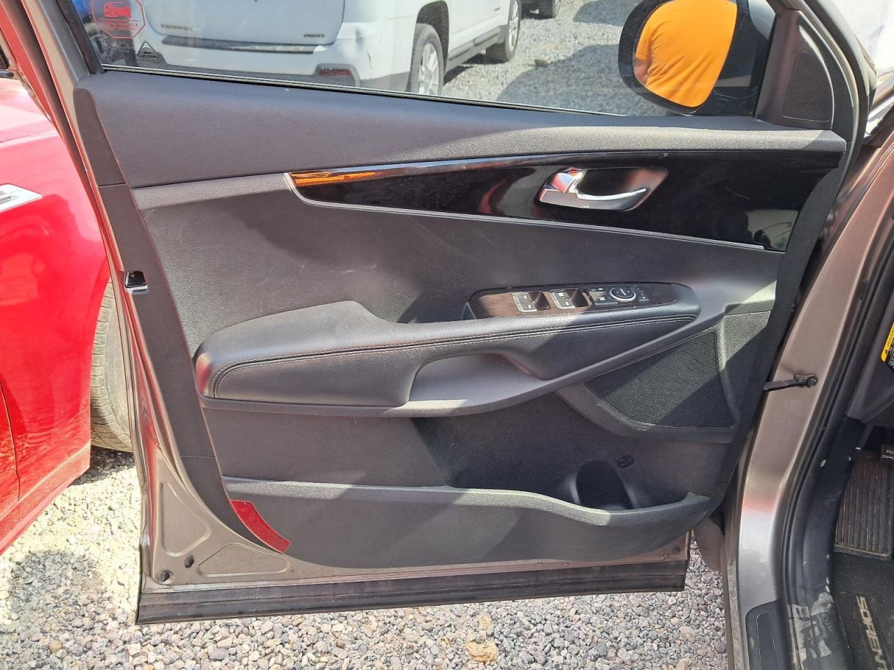 SORENTO 2017 Glove Box 4773773