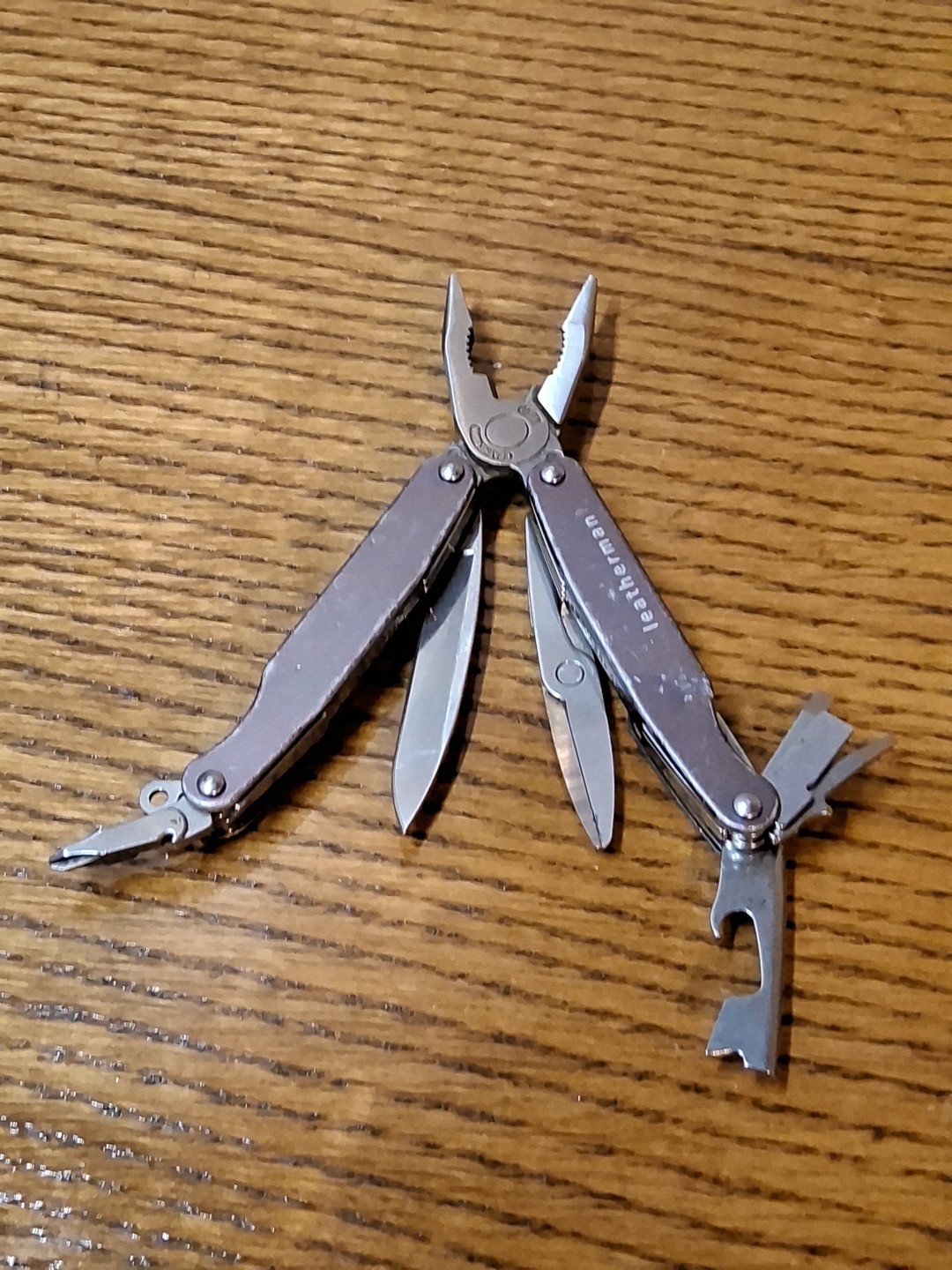 Collectable Gray Leatherman Juice S2 Multitool, Good Condition!