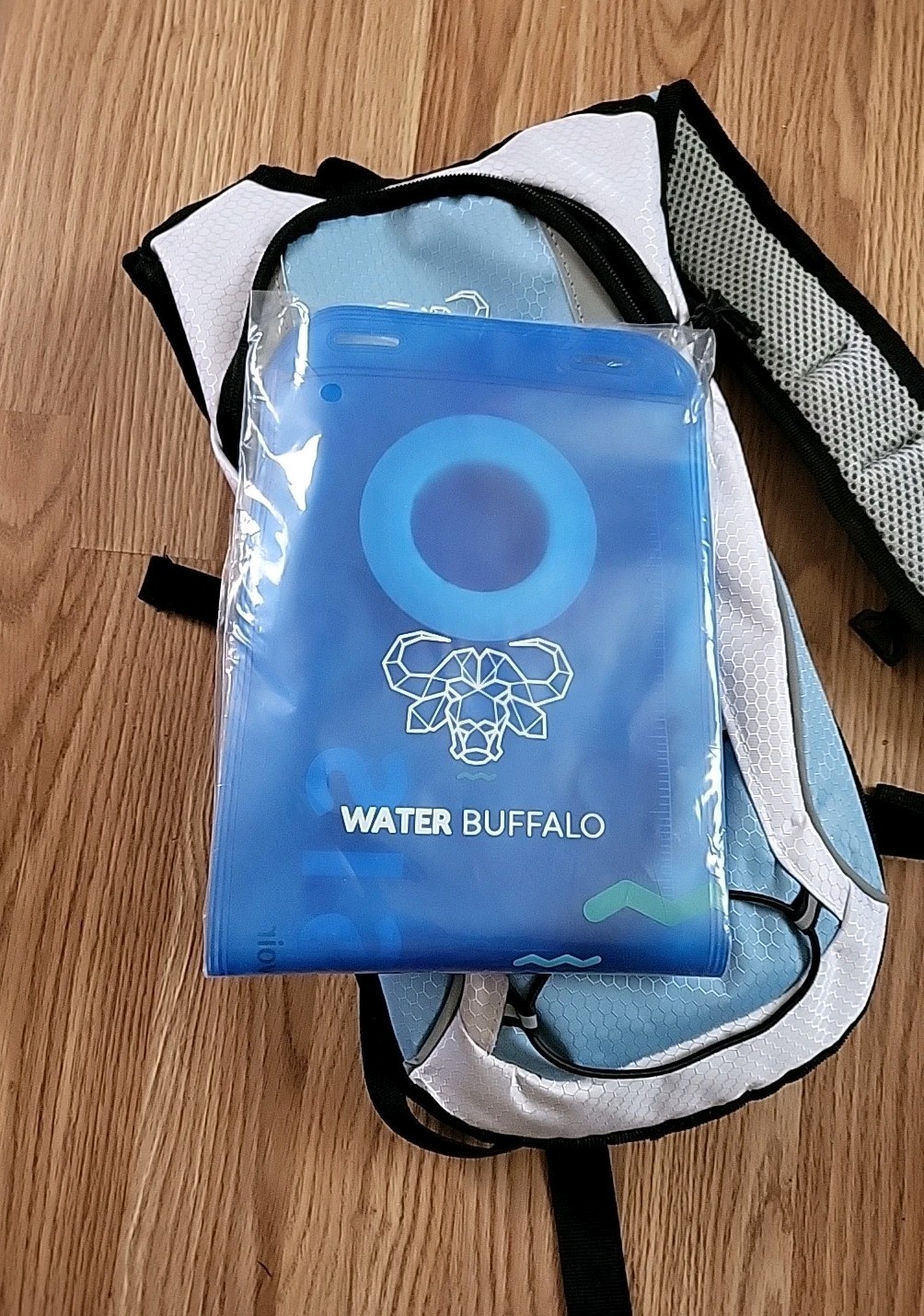 Water Buffalo Hydration Backpack with 2L Bladder Hydropack