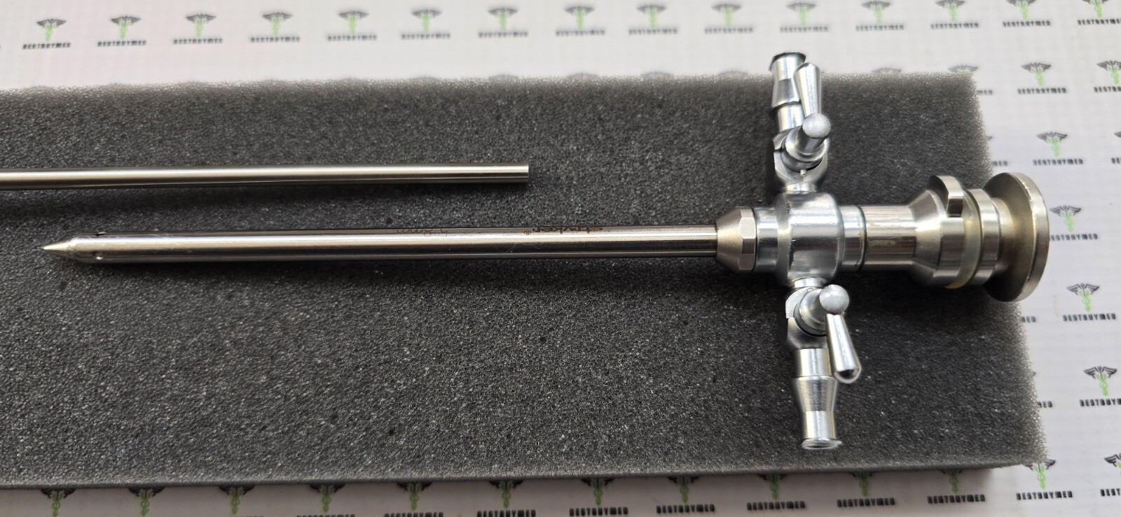 Stryker Arthroscope 4.0mm x 0° Non-Autoclavable C-Mount with Sheath