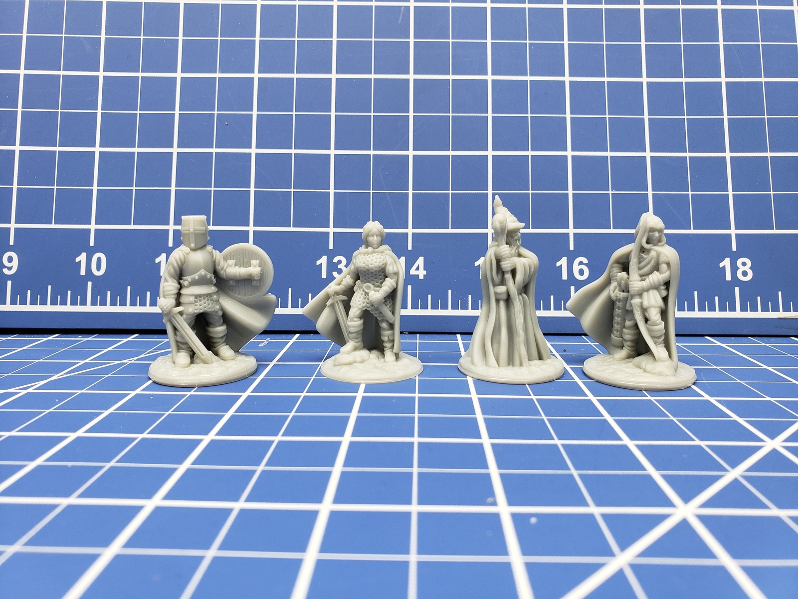 Adventurer Miniatures - DND - Pathfinder - RPG - Dungeon & Dragons - Miniature -