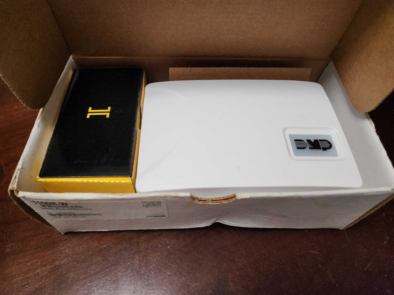 DMP 1100R-W Wireless Repeater Extender New Security Alarm 100 Series