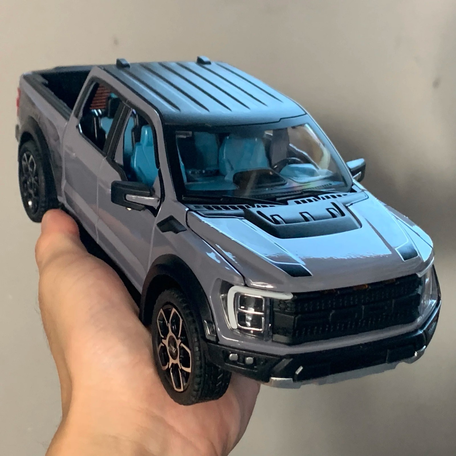 1:20 Ford Raptor F150 Alloy Diecast Pickup Truck Toy Car Light Sound