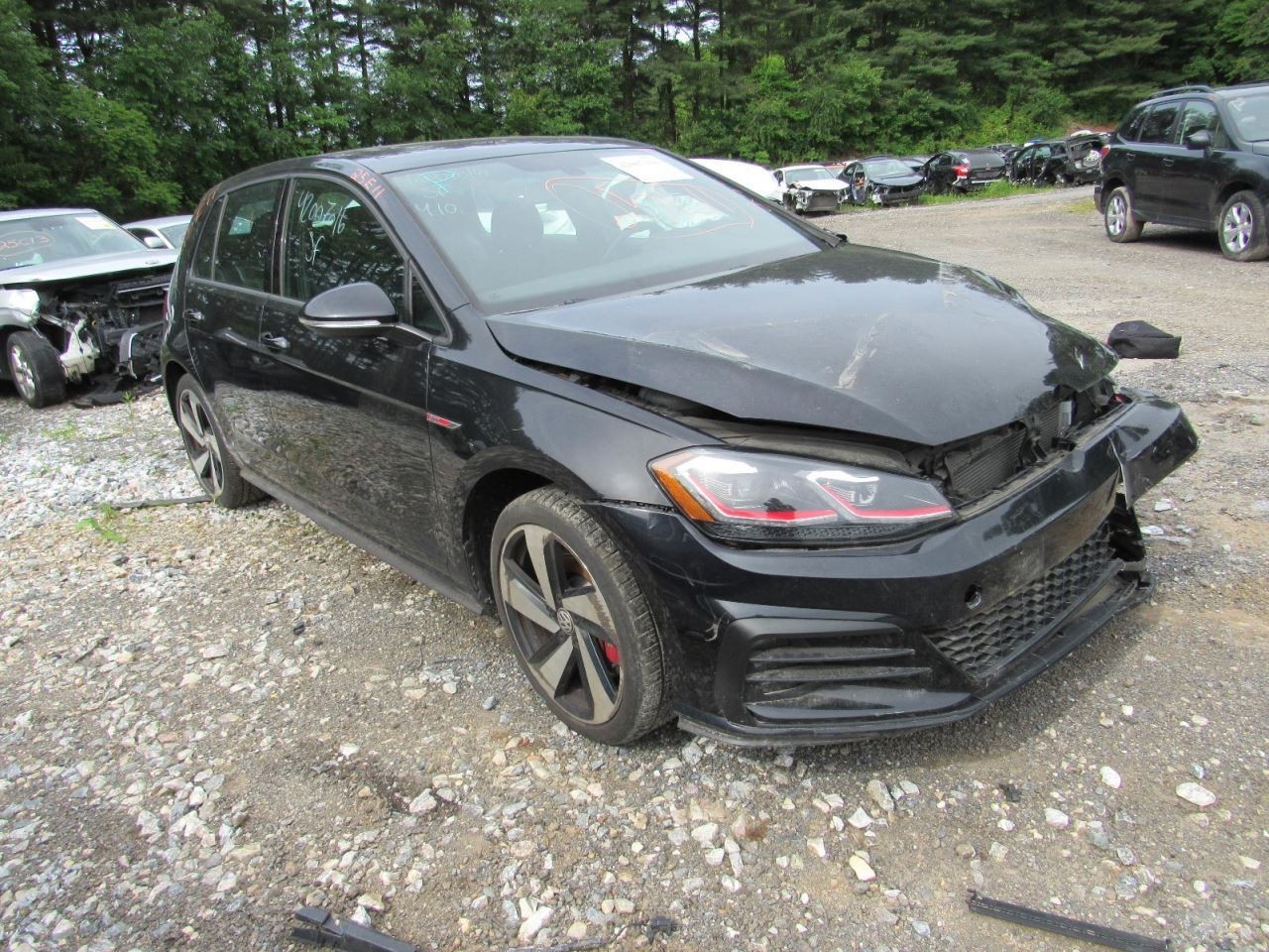 GTI 2018 Glove Box 1048596