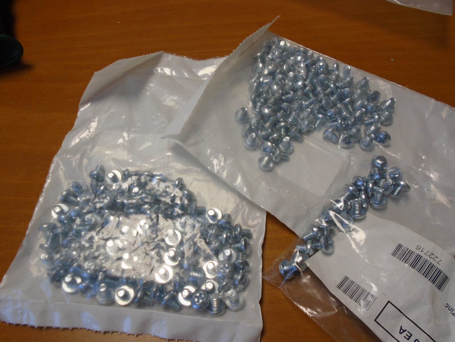 Philips Pan M/S Zinc Screws, M104PPM1, Lot of 220 Pcs