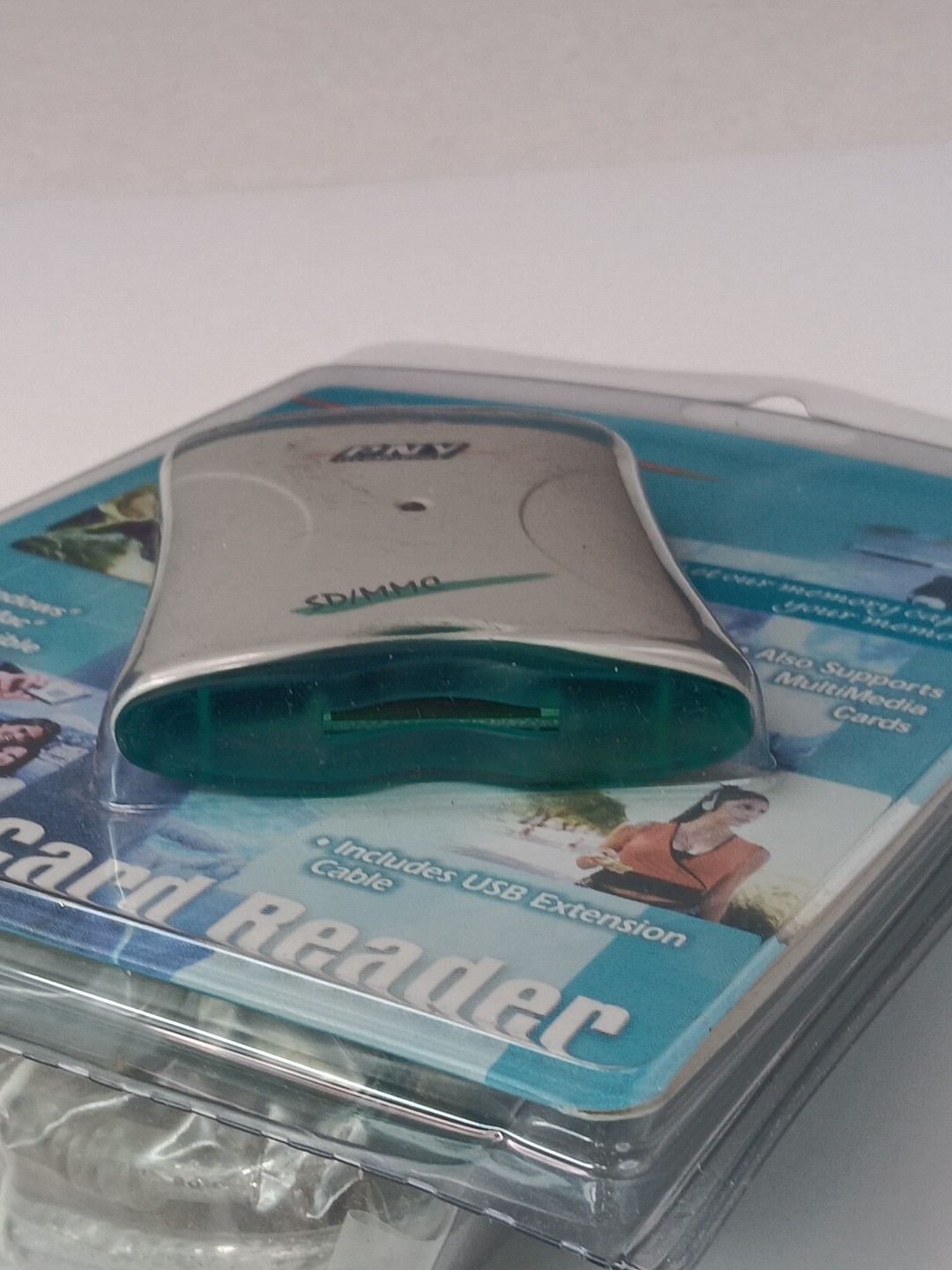 USB 2.0 Card Reader-SD/MultiMedia Cards-2002 PNY Technologies