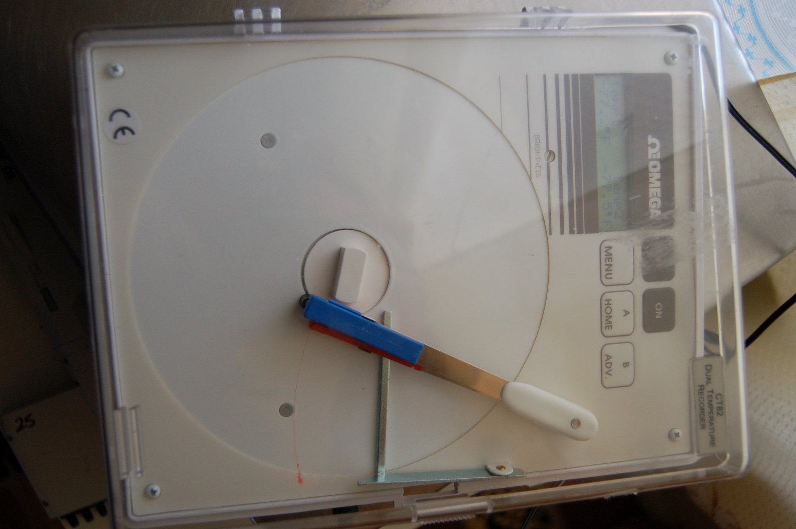OMEGA CT82 DUAL TEMPERATURE chart recorder