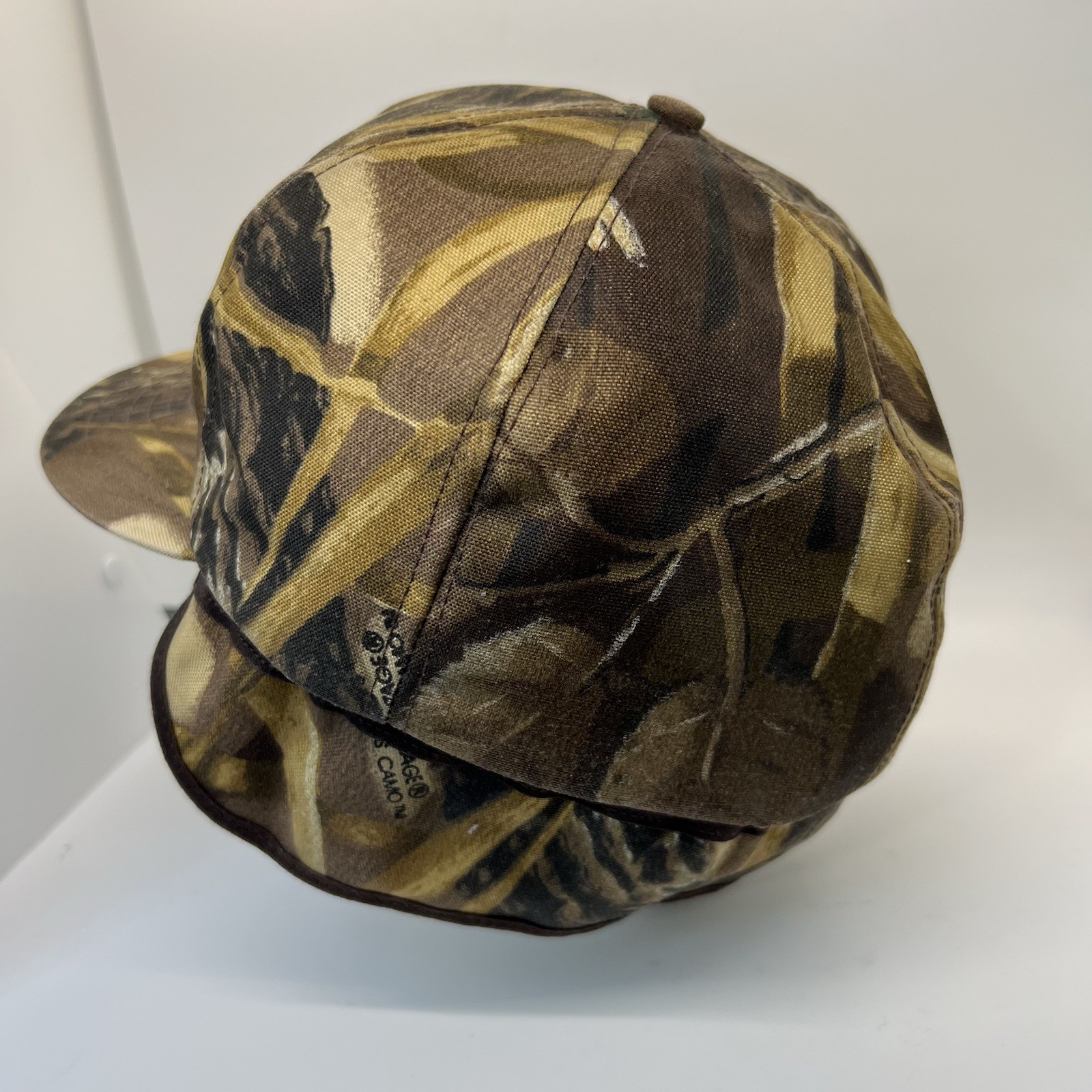 Vintage Embroidered Earflap Cabela's Camouflage Duck Hunting Hat size XL