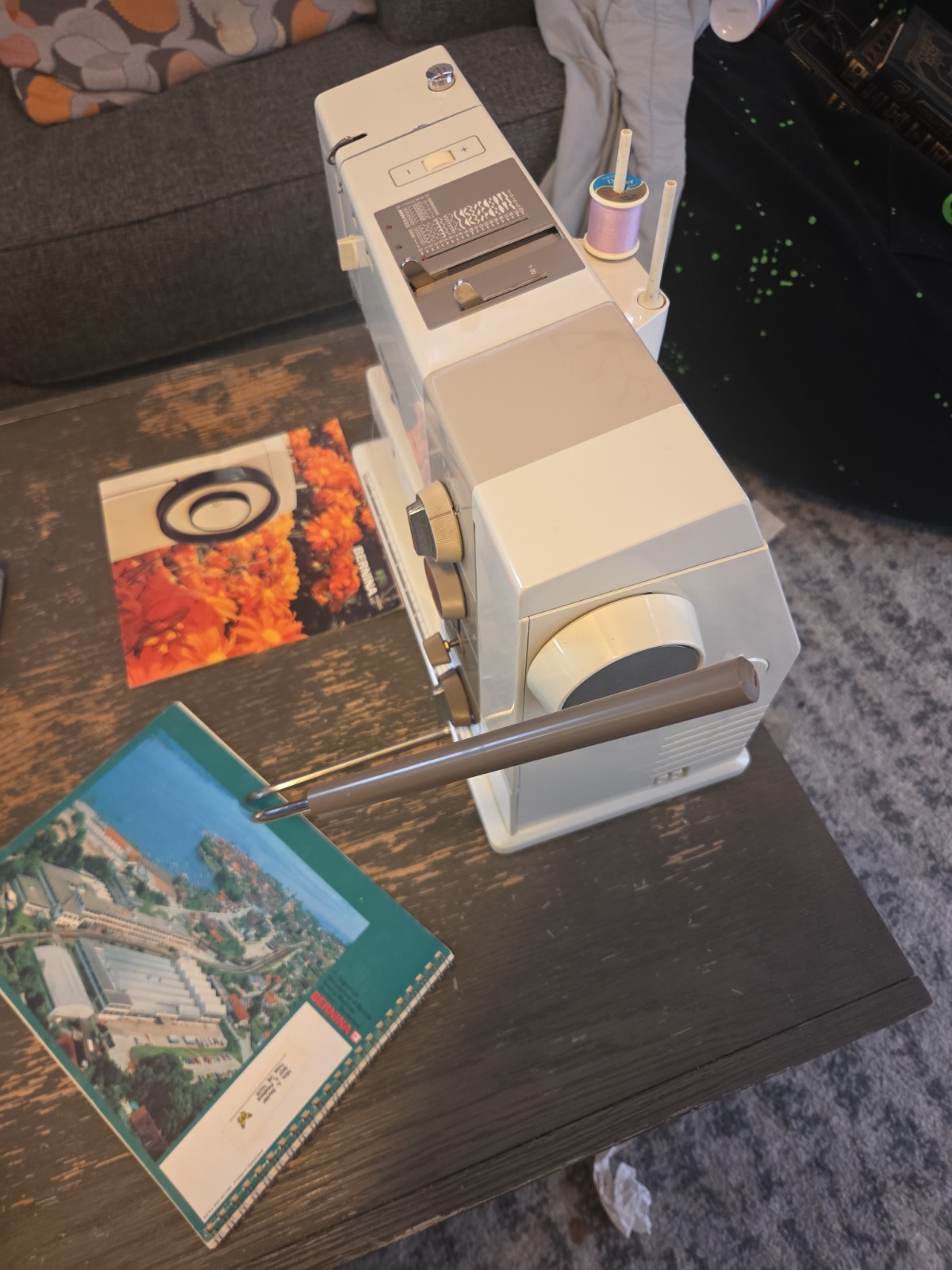 BERNINA Record 930 Electronic Sewing Machine (Read Description)
