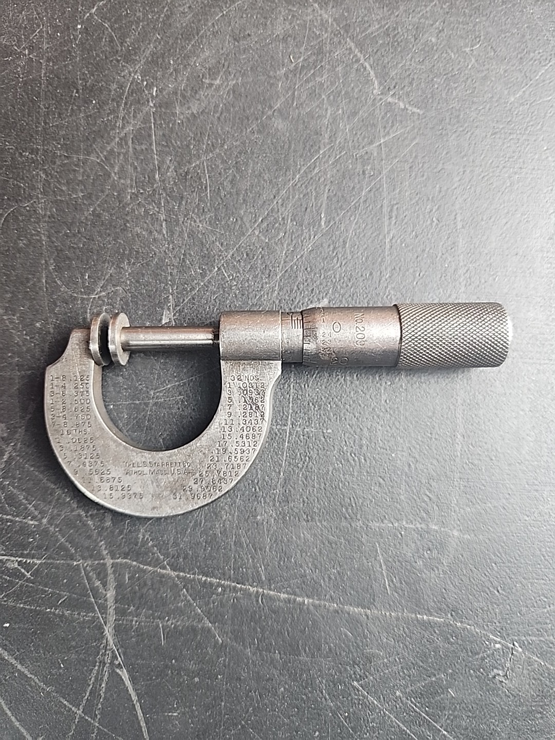 Vintage Starrett No 209 0-1” .0001” Outside Micrometer
