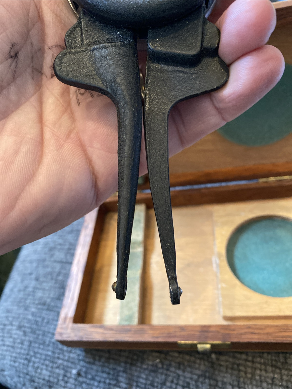 THOMAS C WILSON Model 4 Hole Mike Inside Dial Caliper