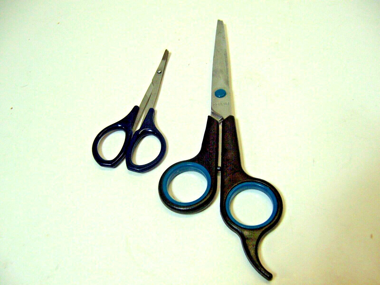 Pair of Scissors 6" & 3 1/2 Curved       #R471