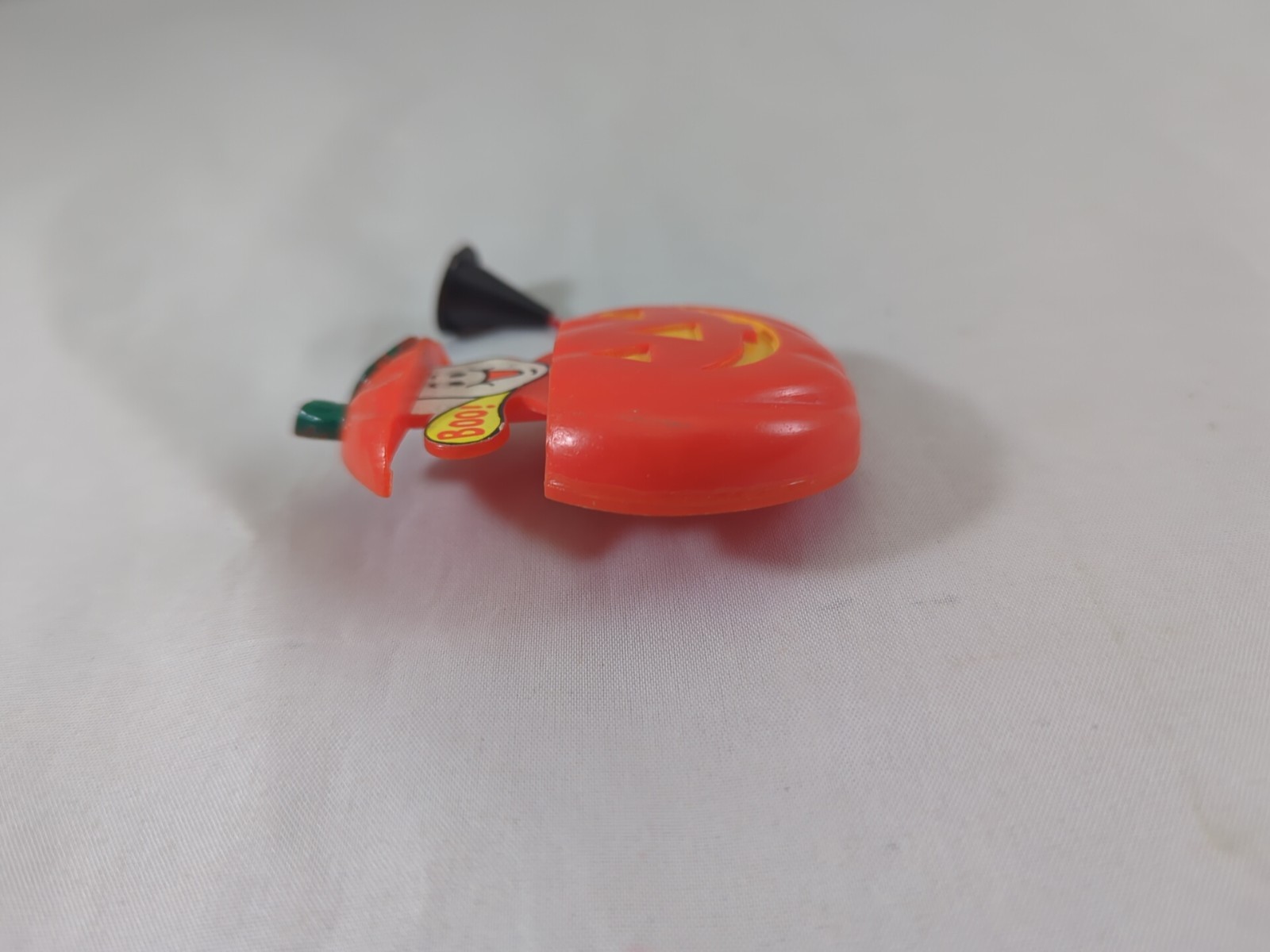 Vintage Halloween Pumpkin Ghost Fun World Pin Pull String Pop Up 1980s Spooky