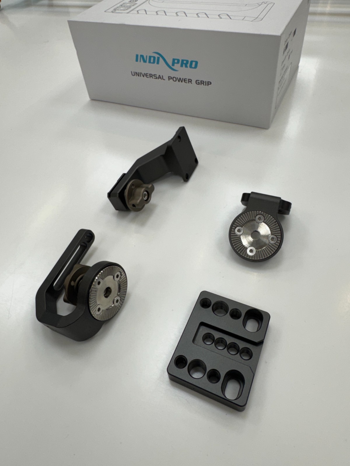 INDI PRO UNIVERSAL POWER GRIP