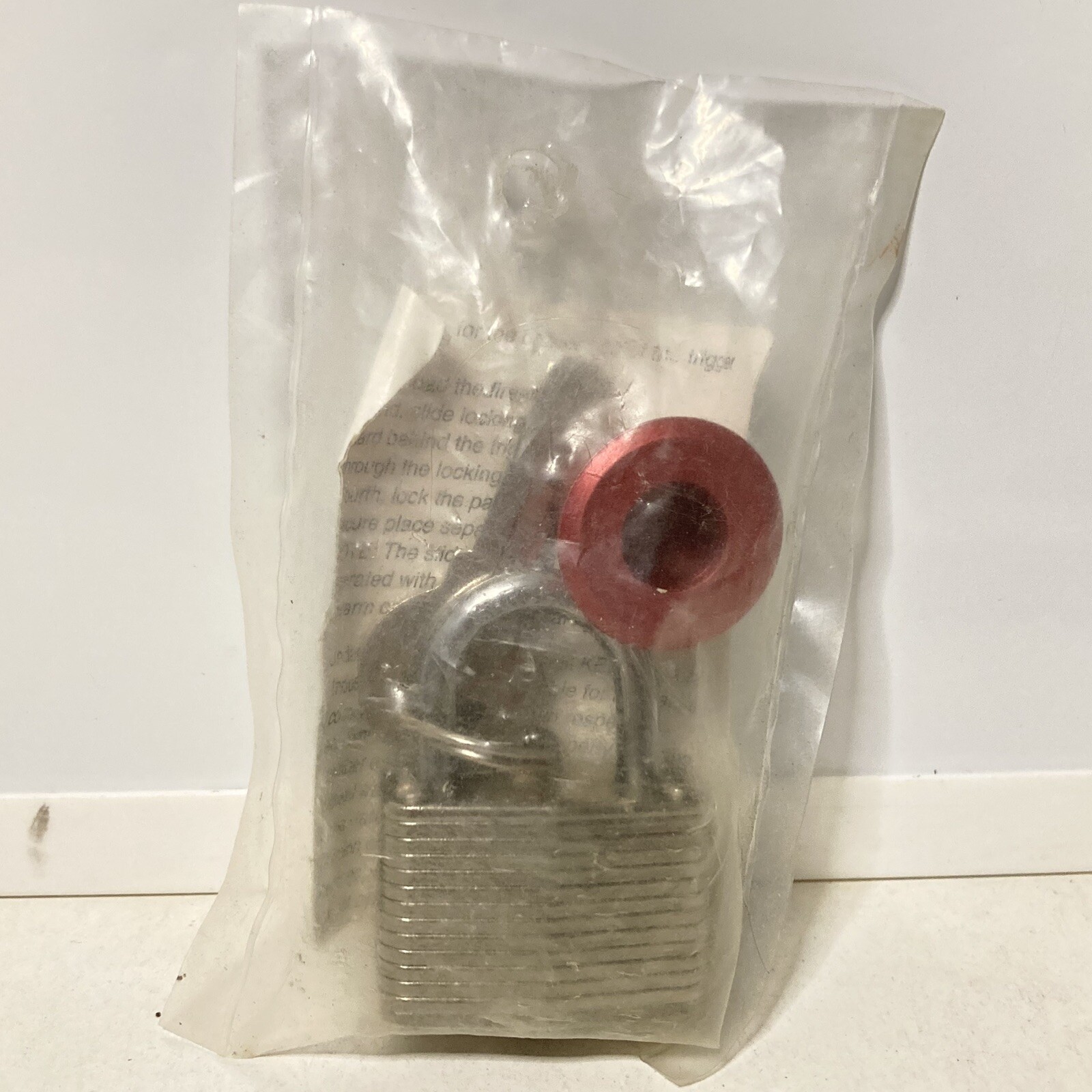 Kel-Tec CNC Gun Trigger Lock #395 includes Locking Device, Padlock and 2 Keys