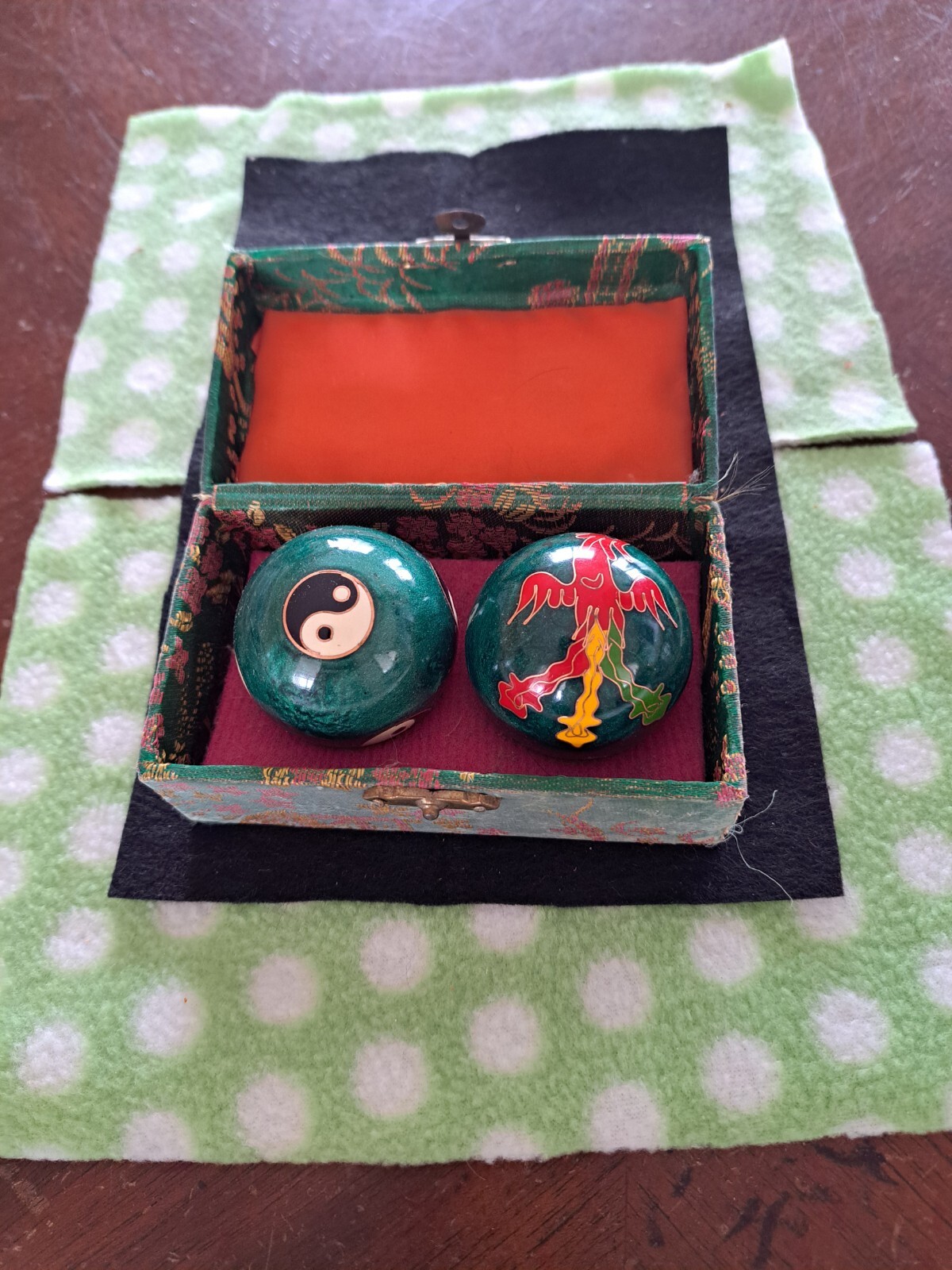 Oriental Handcrafted Cloisonn'e Hand Exercise Balls Musical Chimes Original Box