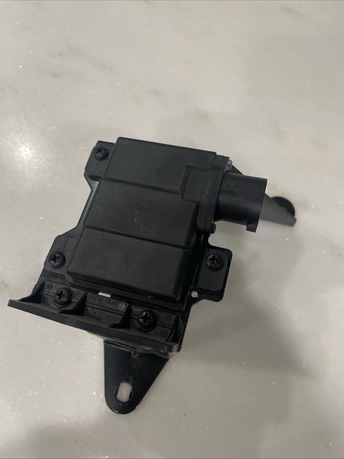 2021-23 HYUNDAI ELANTRA REAR LEFT DRIVER BLIND SPOT RADAR SENSOR 99140AA020 OEM