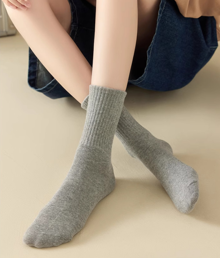 5 Pairs Women Autumn Winter Mid Calf Socks Japanese Style Casual Knit Socks