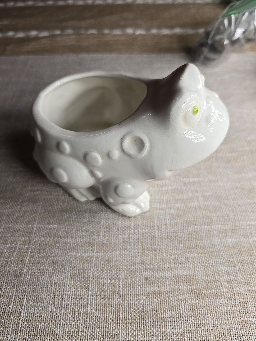 Vintage White Frog Planter Green Eyes