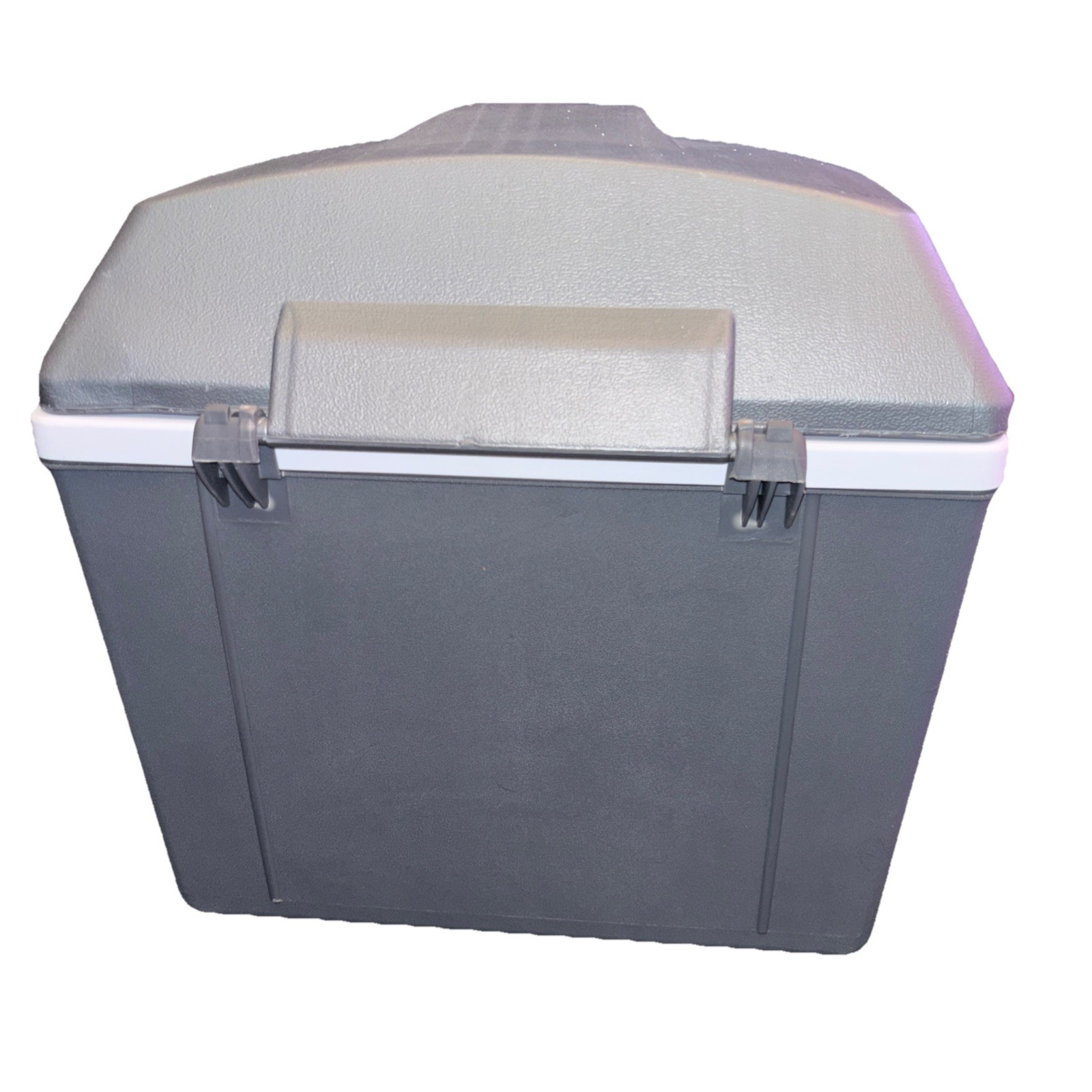 Koolatron 8 qt. Traveller lll Cooler (Car Adapter Only)