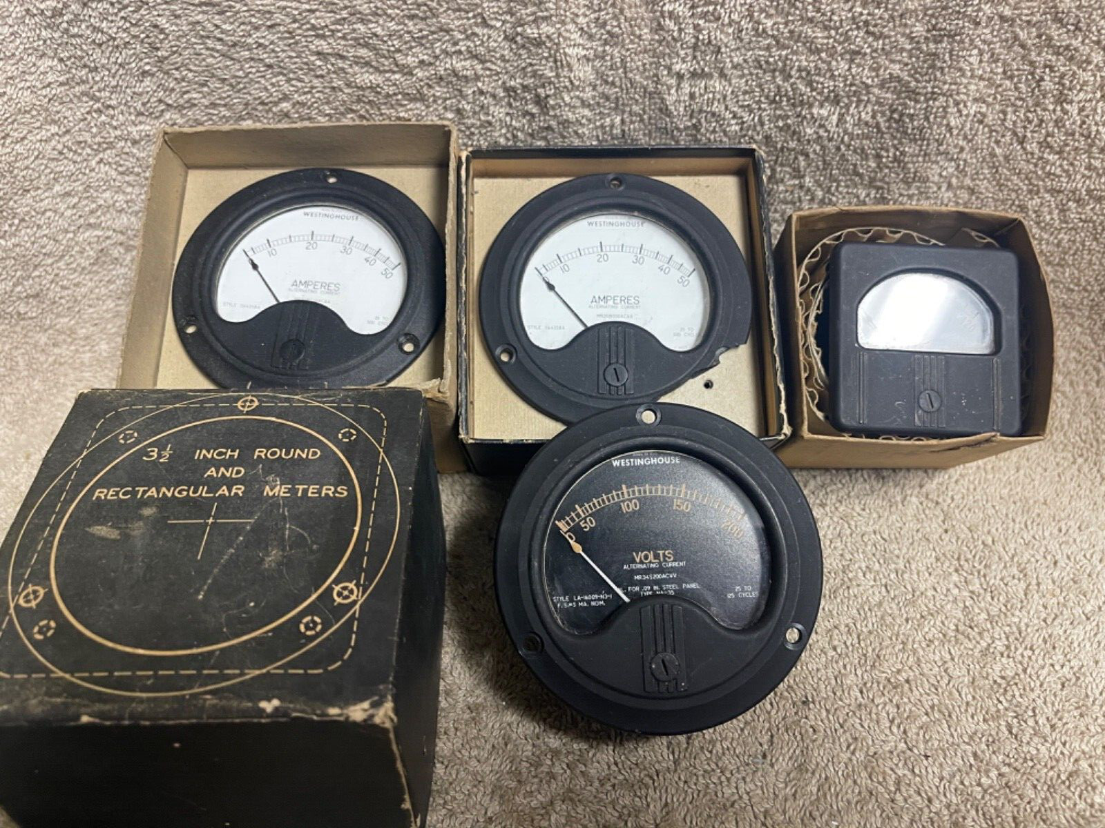 NOS WESTINGHOUSE VOLT 0-120 0-200 AMPERES 0-50 GAUGES