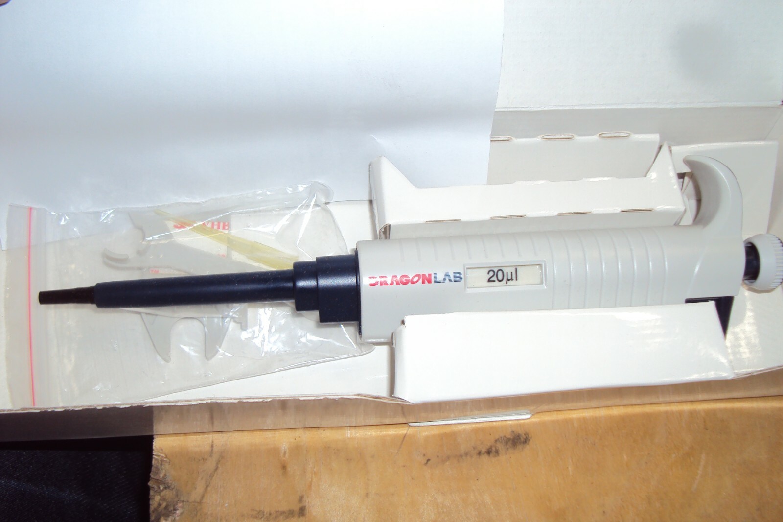 DLAB 21R805 Micropipette: 1 Channel