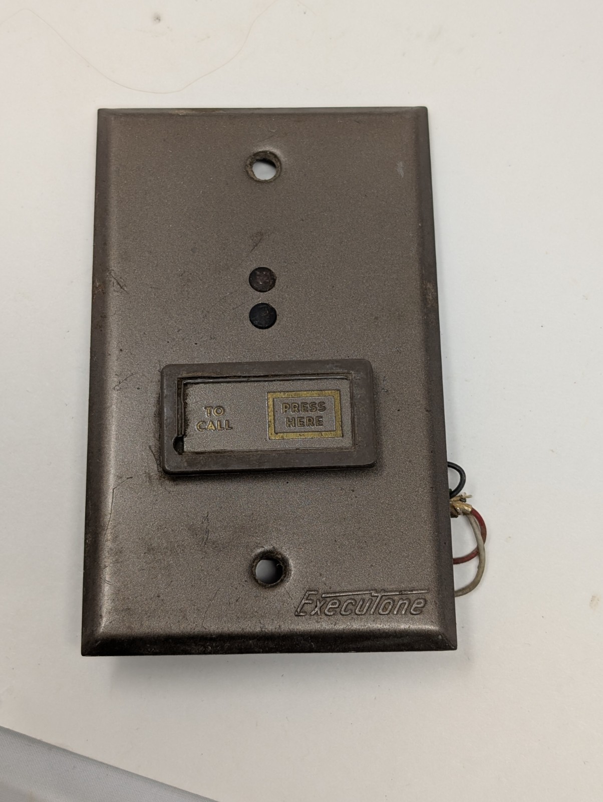 1960sExecutone Model EEJR Remote Staff Assit Button Nurse Call Metal Plate