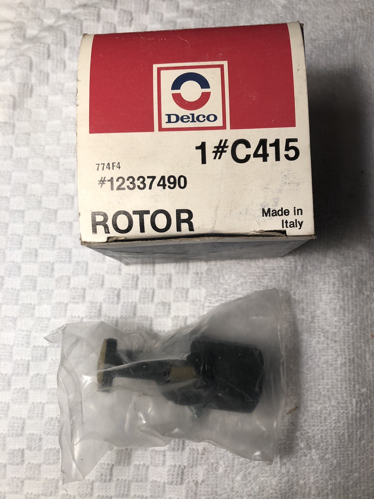 NOS Delco Remy C415 GM 12337490 Distributor Rotor OEM New